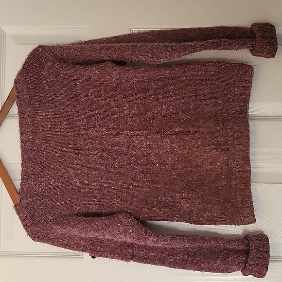 Vintage purple sweater Warm, Cute & Good condition. - Picture 2 of 5